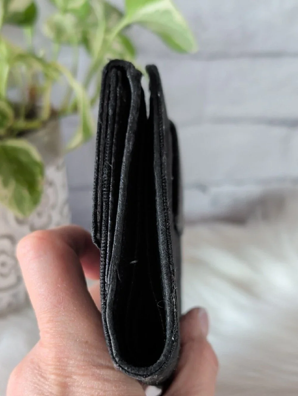 Authentic Gucci Black Monogram Canvas Compact Wallet with Silver-Tone Disc Snap - Picture 11 of 12